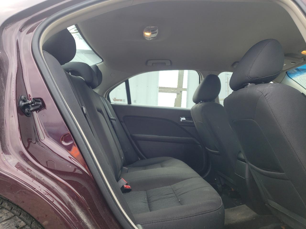 3FAHP0HA7BR177553 2011 Ford Fusion Se