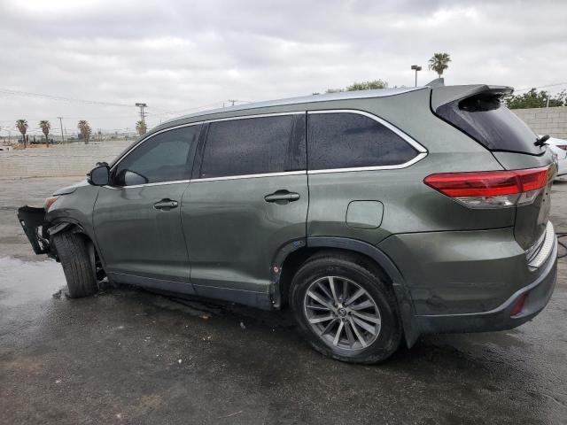 VIN 5TDJZRFHXKS965167 2019 Toyota Highlander, SE no.2