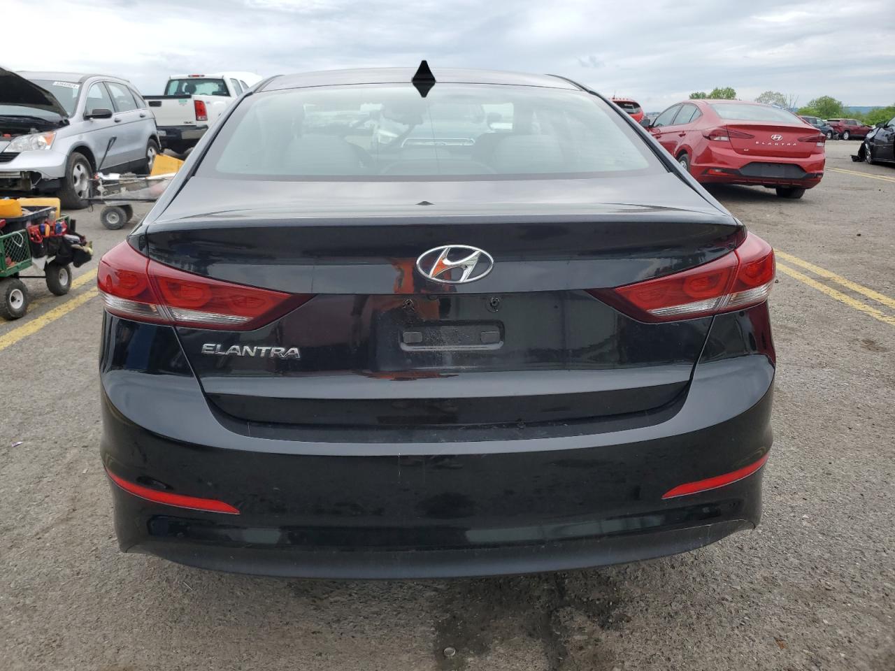 5NPD84LF9HH023843 2017 Hyundai Elantra Se