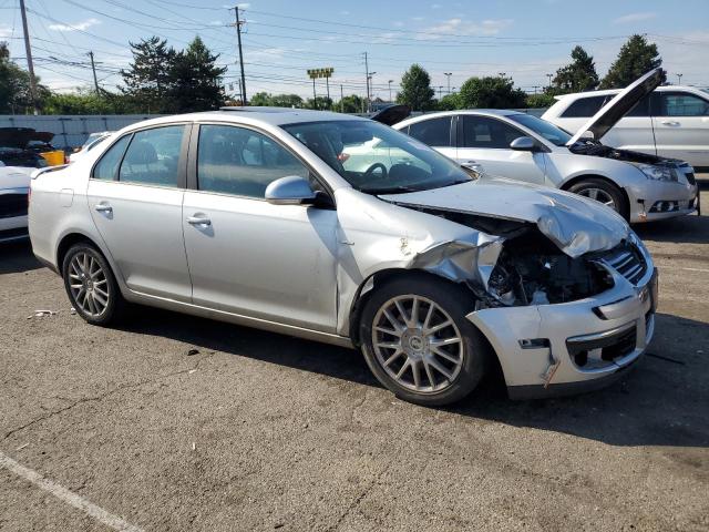 2008 Volkswagen Jetta - Image 4