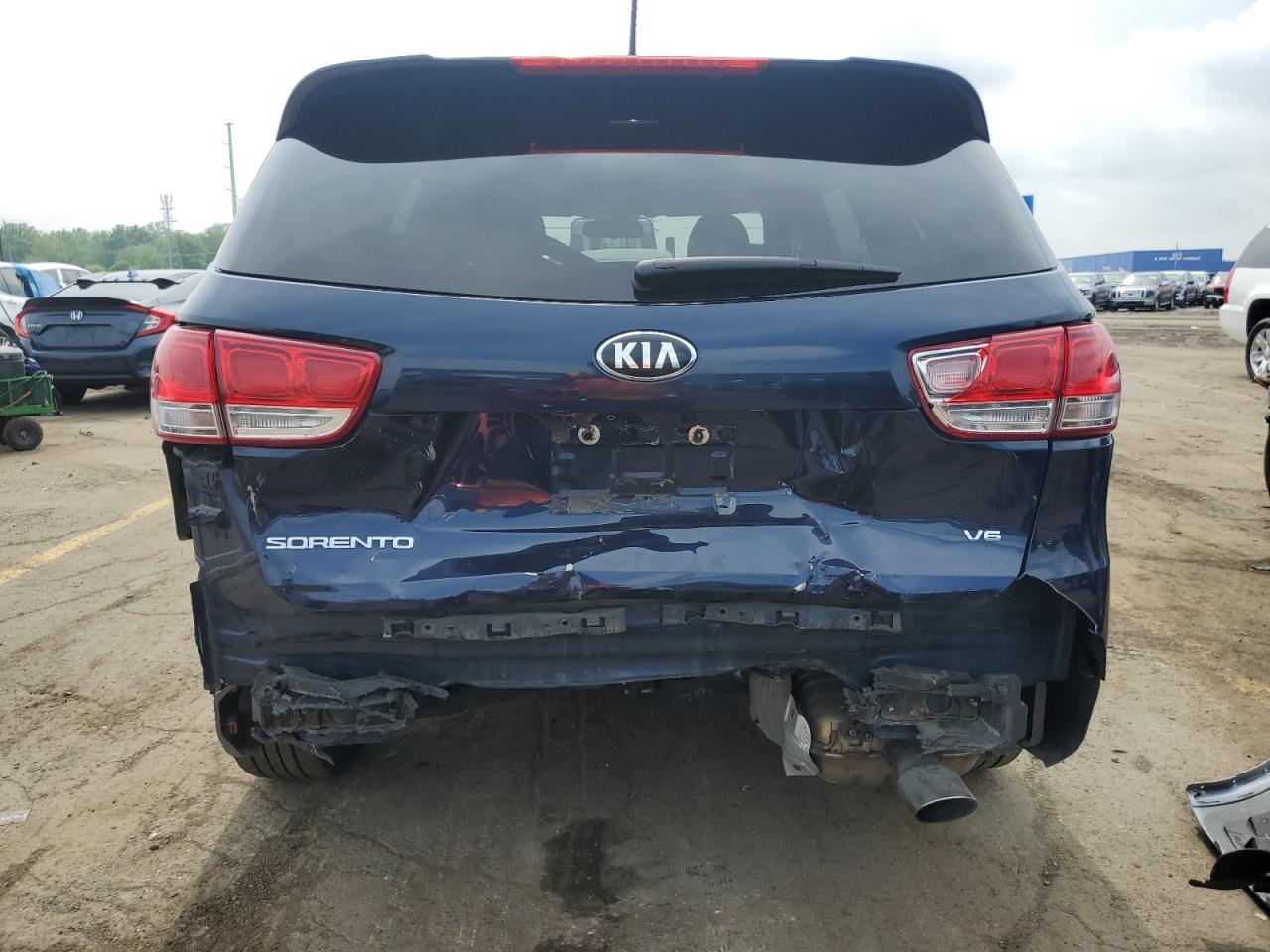 5XYPGDA50JG399774 2018 Kia Sorento Lx