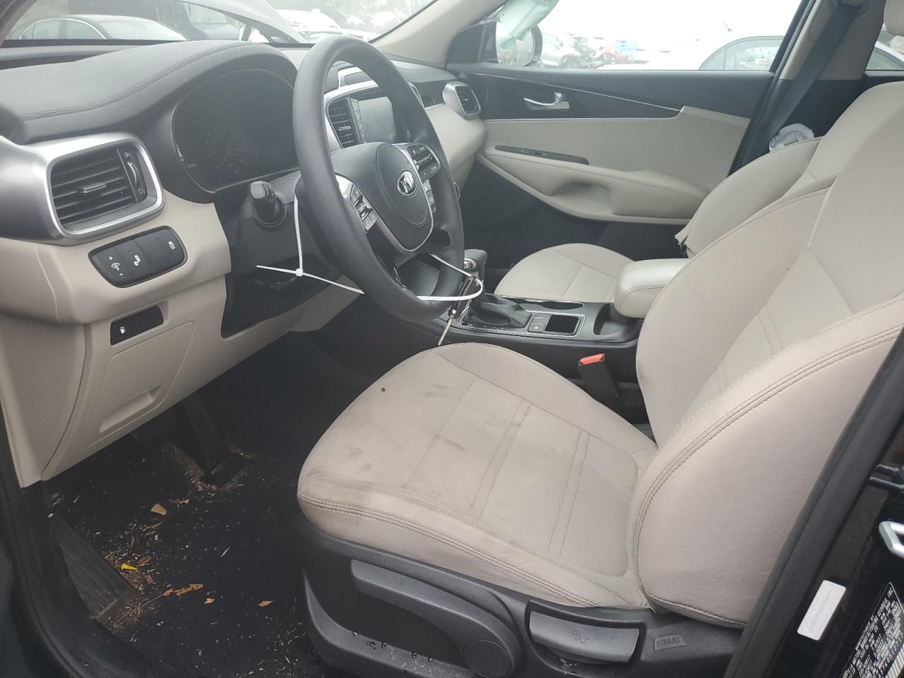 5XYPG4A37KG512717 2019 Kia Sorento L