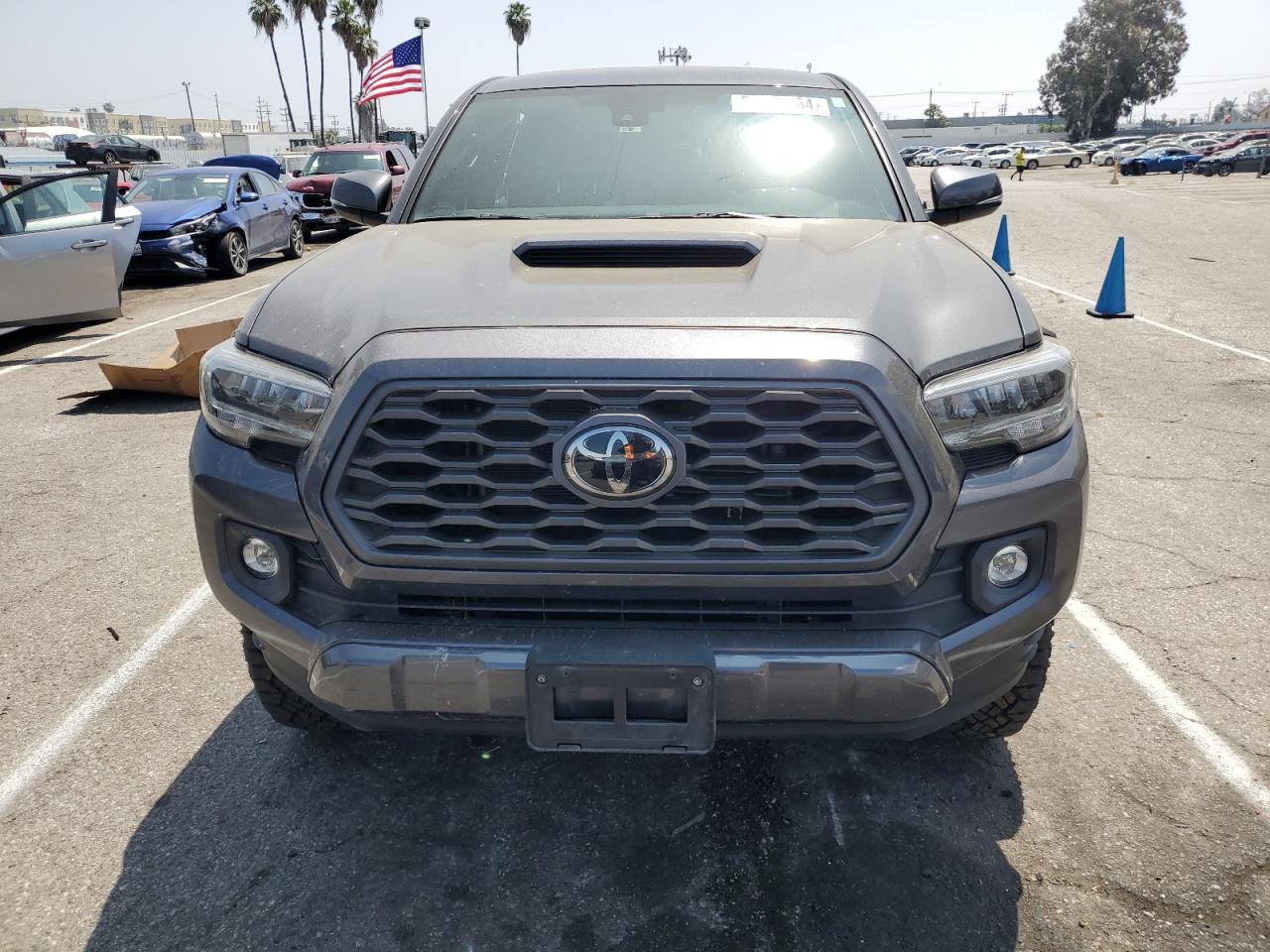 2020 Toyota Tacoma Double Cab vin: 3TMAZ5CN2LM126151