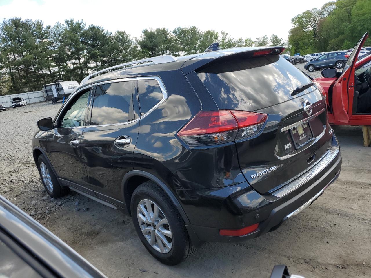 JN8AT2MV0KW378384 NISSAN ROGUE 2019