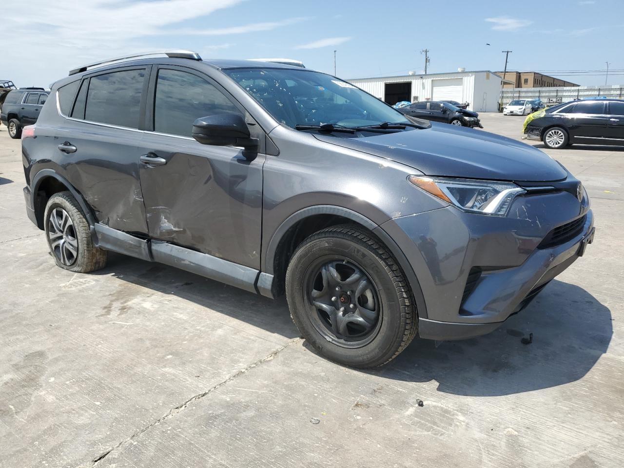 2018 Toyota Rav4 Le vin: 2T3ZFREV0JW453269