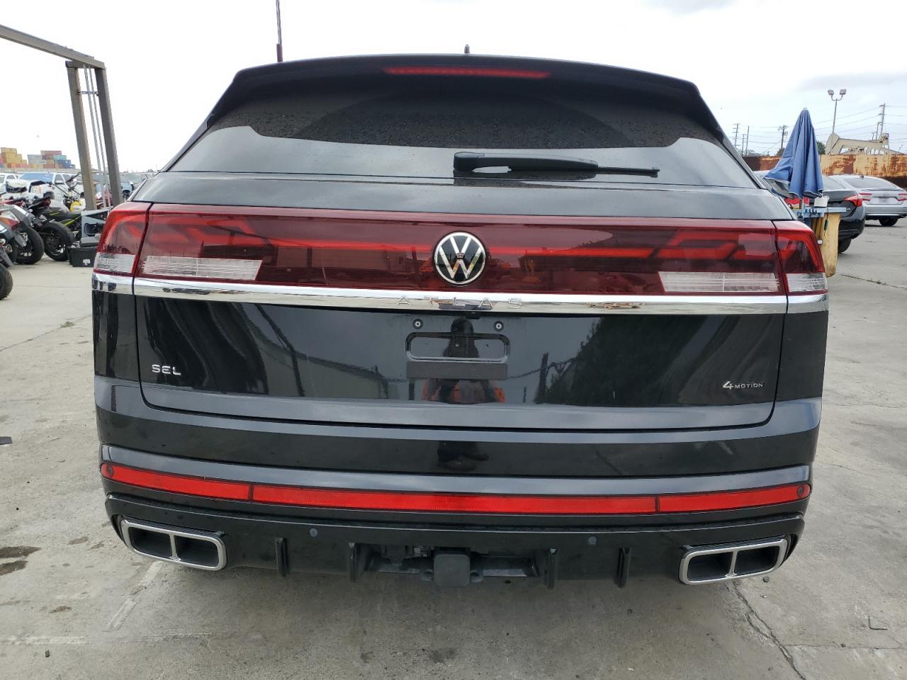 1V2FE2CA3RC202661 2024 Volkswagen Atlas Cross Sport Sel Premium R-Line