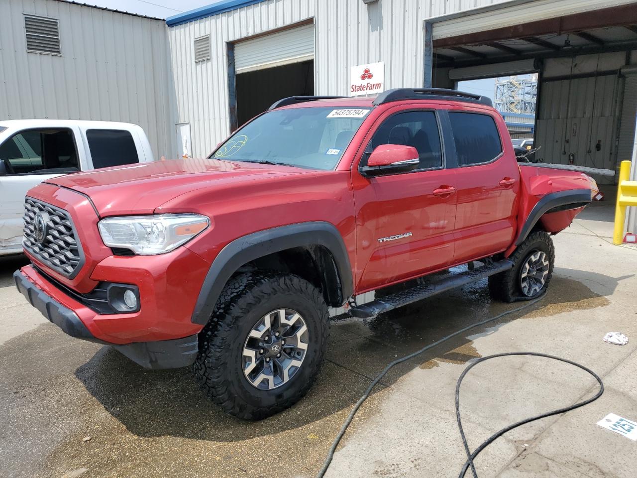 2022 Toyota Tacoma Double Cab vin: 3TMAZ5CN0NM183466