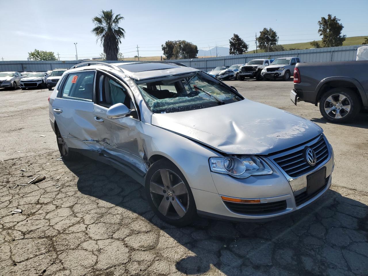 WVWLK73C68E052141 2008 Volkswagen Passat Wagon Komfort