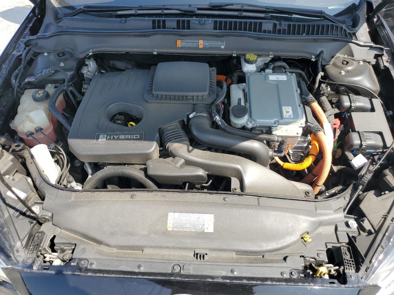 3FA6P0RU1KR235673 FORD FUSION 2019