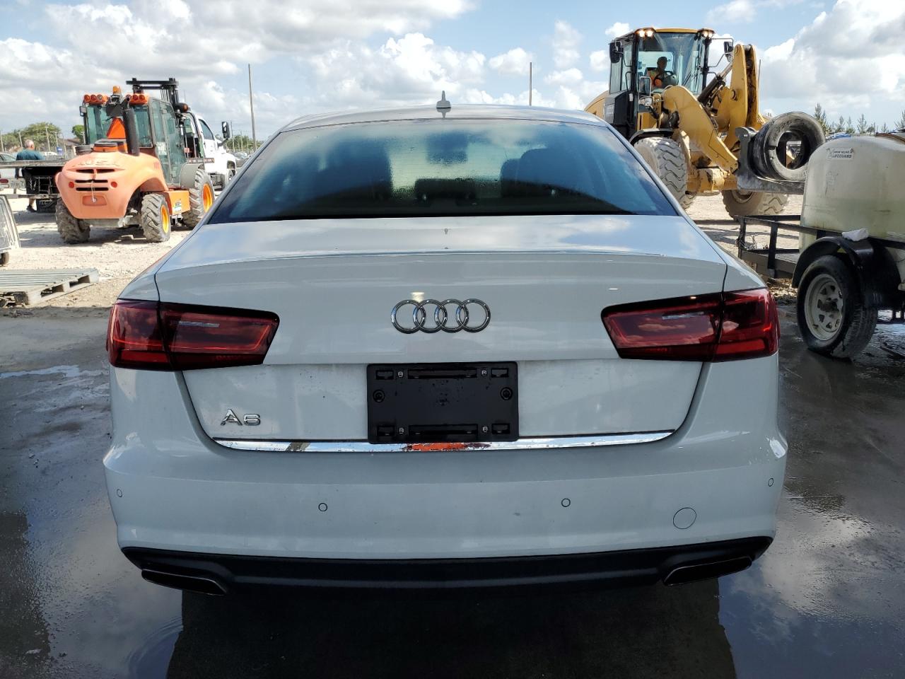 WAUC8AFC4JN051077 2018 Audi A6 Premium