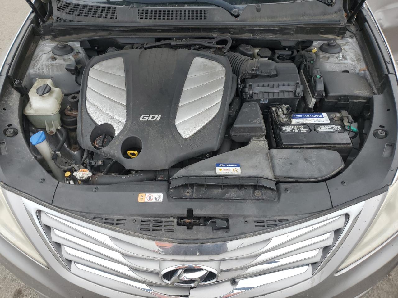 KMHFG4JG3CA152826 2012 Hyundai Azera Gls