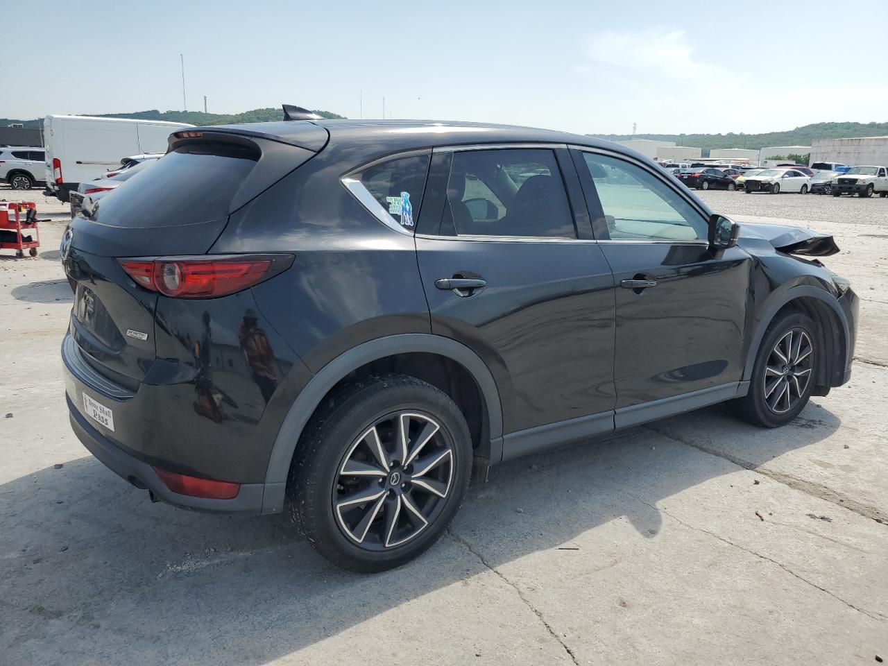 2017 Mazda Cx-5 Grand Touring vin: JM3KFADL1H0133015