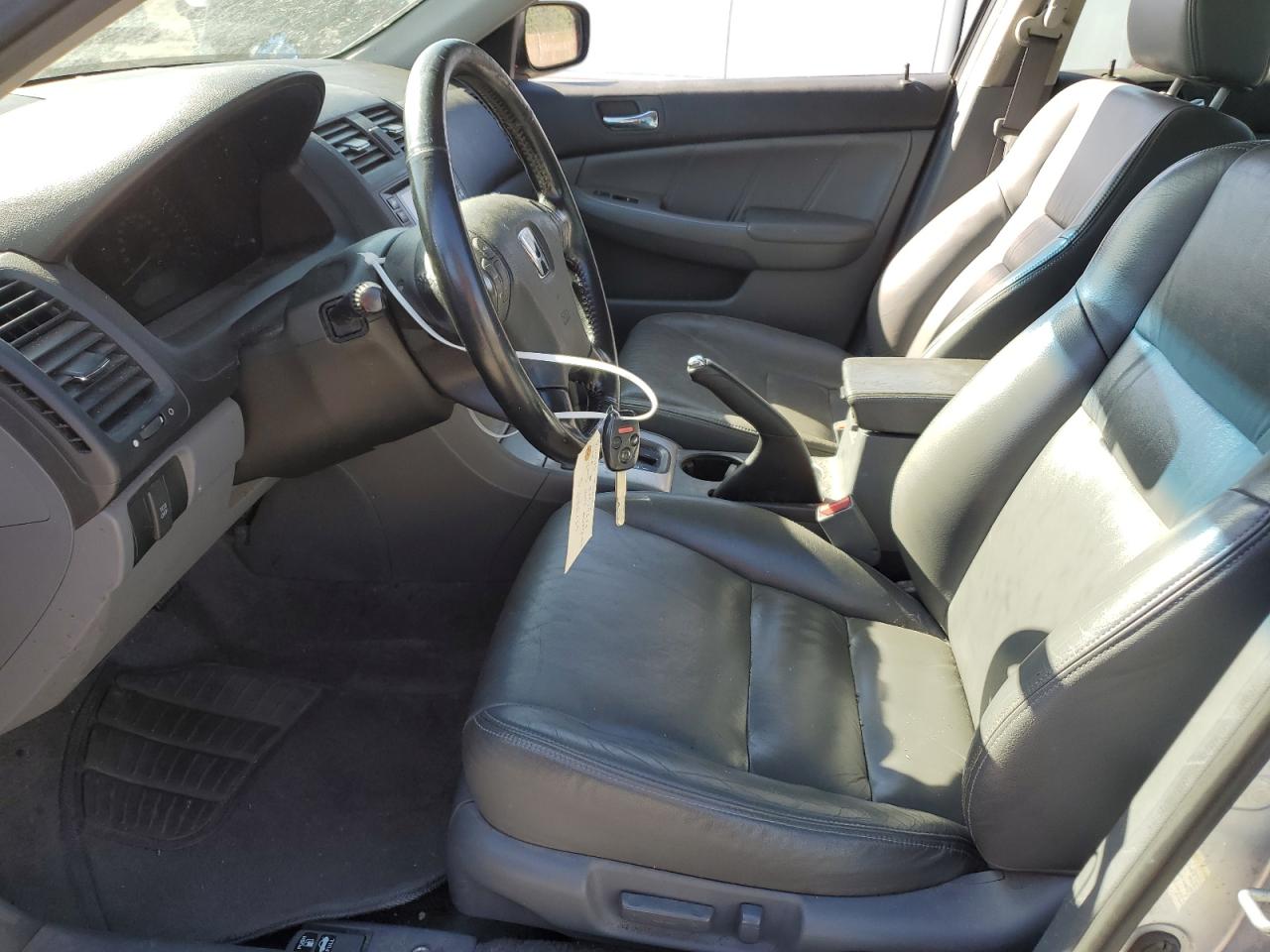 JHMCN364X5C000621 2005 Honda Accord Hybrid