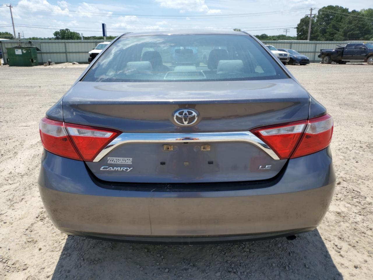 4T1BF1FK2HU402897 2017 Toyota Camry Le