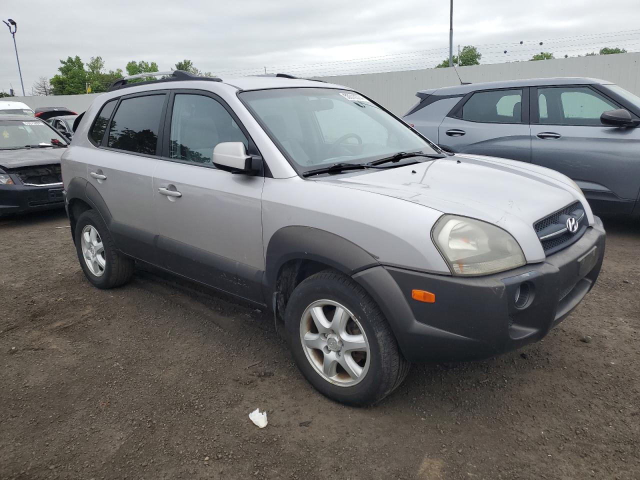 KM8JN72D55U124789 2005 Hyundai Tucson Gls