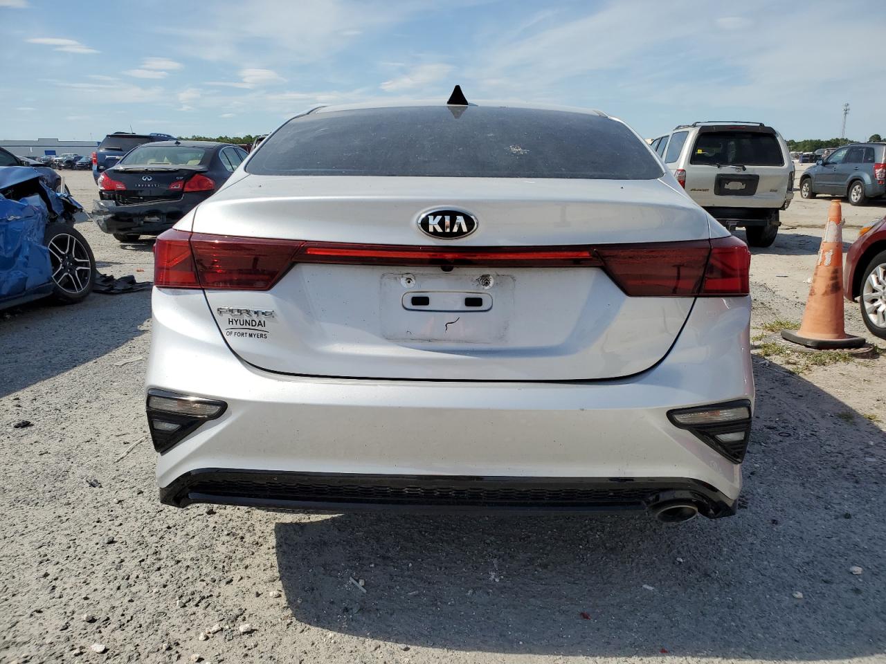 3KPF24AD5ME326807 2021 Kia Forte Fe