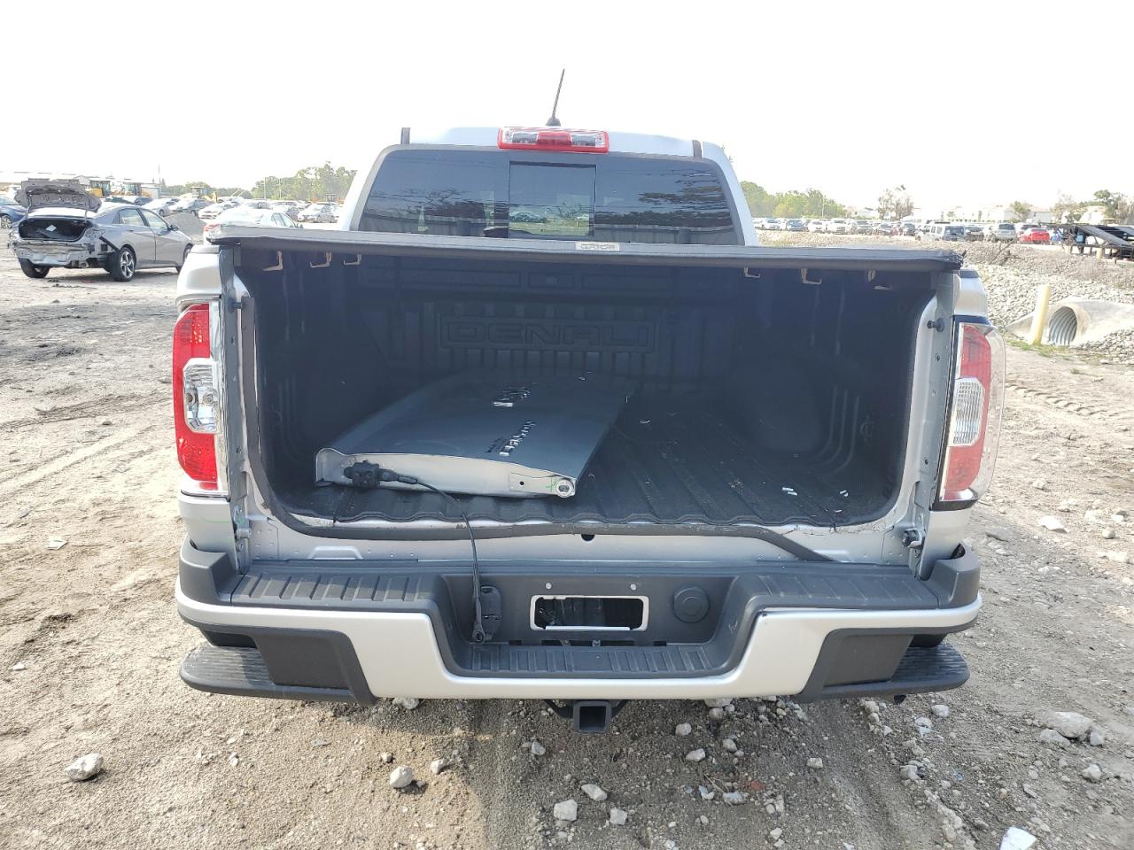 1GTP6EE17J1113340 2018 GMC Canyon Denali