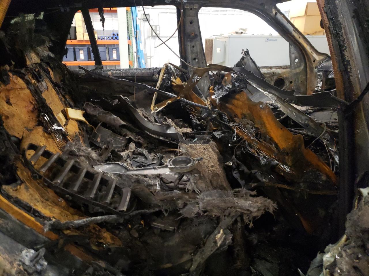 5YMGY0C5XCLK27799 2012 BMW X5 M