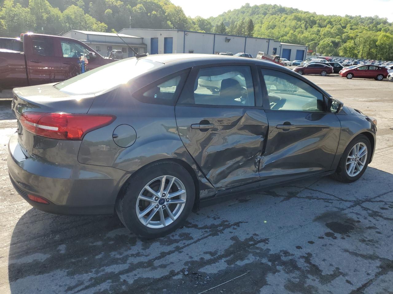 1FADP3F25HL328005 2017 Ford Focus Se