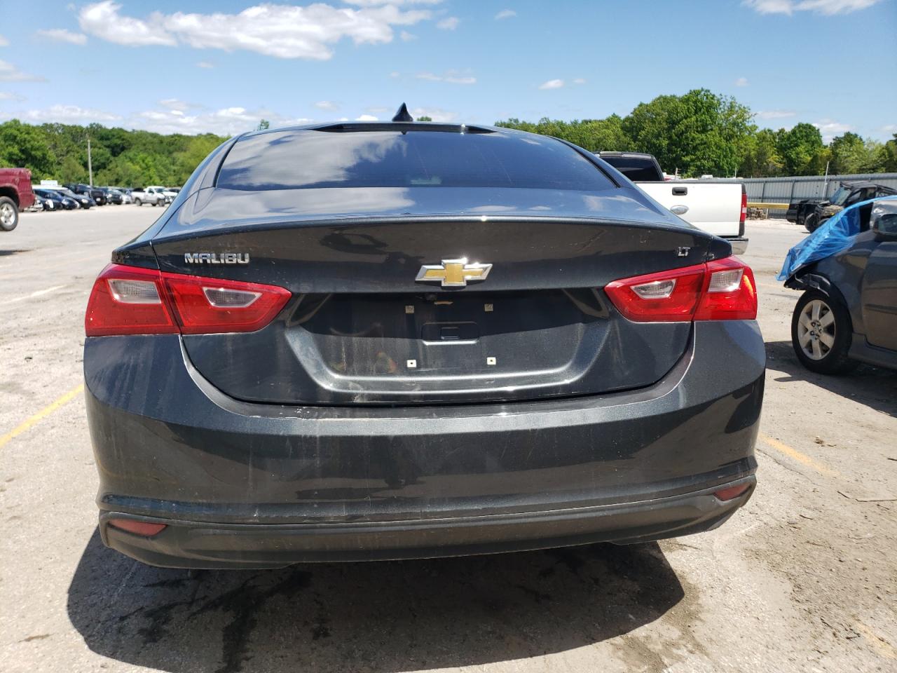 2017 Chevrolet Malibu Lt vin: 1G1ZE5ST2HF121014