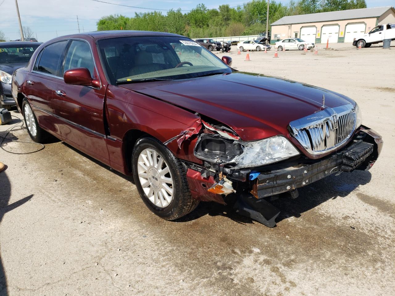 Lot #2893224759 2003 LINCOLN TOWN CAR S