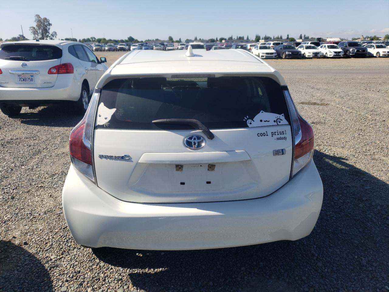 2015 Toyota Prius C vin: JTDKDTB36F1580508