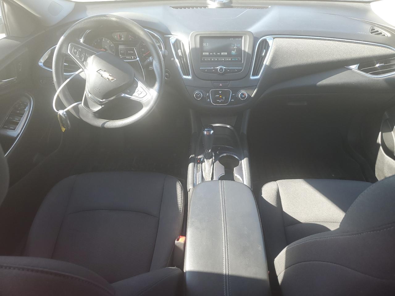 1G1ZE5ST9GF293538 CHEVROLET MALIBU 2016