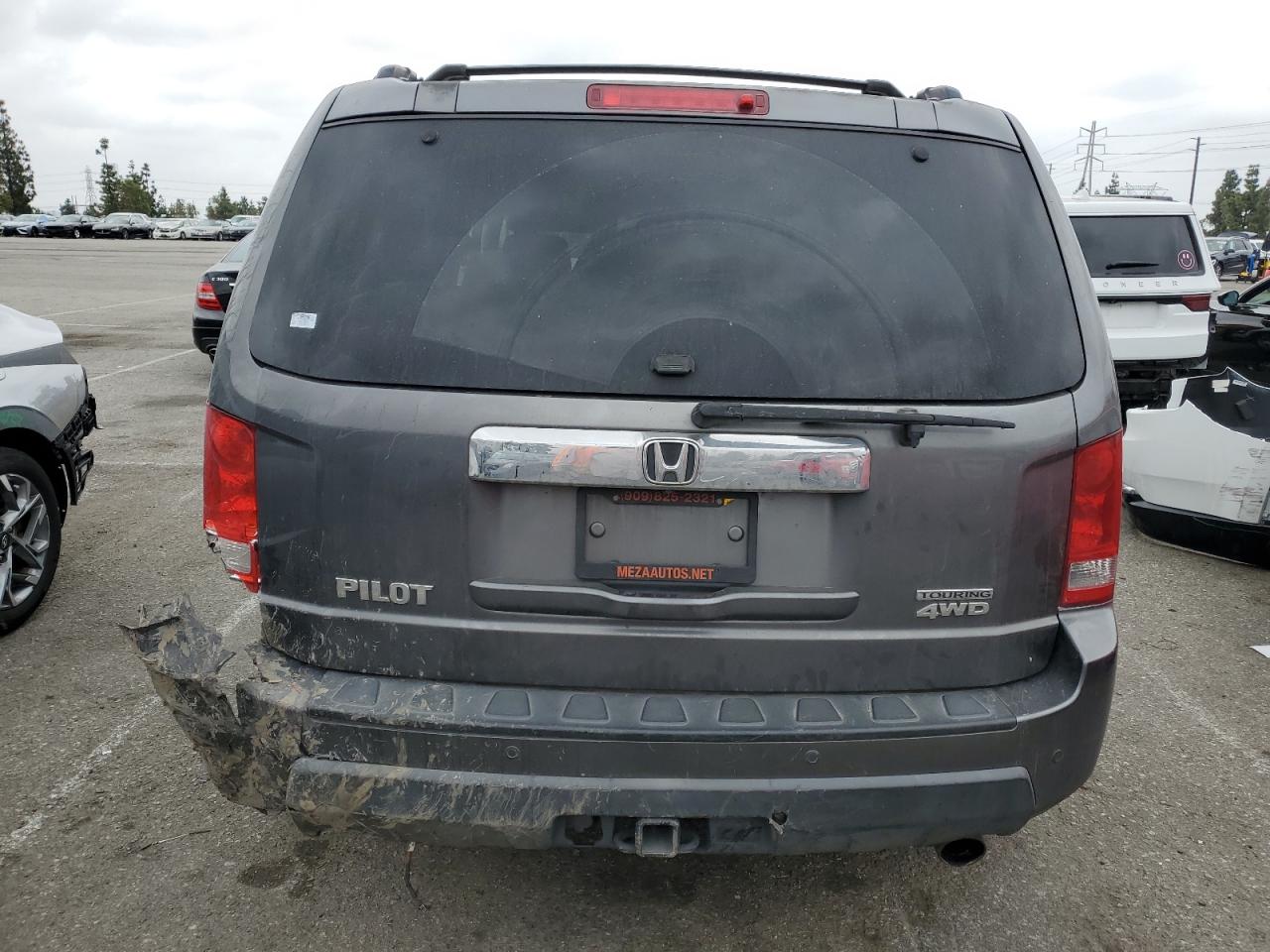 5FNYF4H91BB003960 2011 Honda Pilot Touring