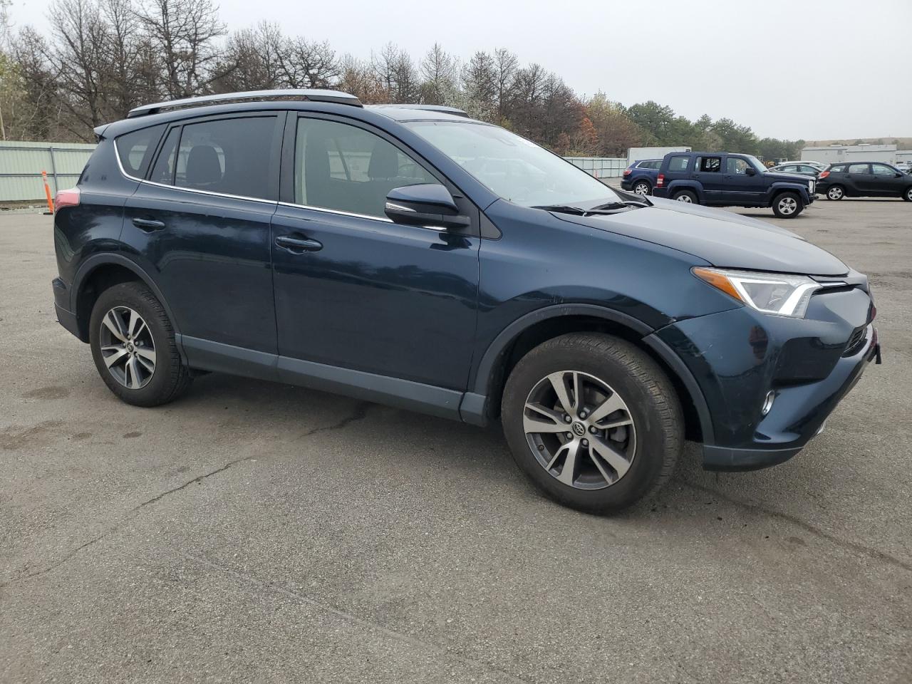 JTMRFREV8JJ252931 TOYOTA RAV4 2018