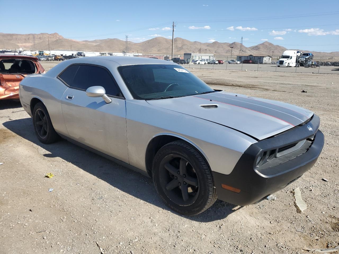 2B3CJ4DV2AH270322 2010 Dodge Challenger Se