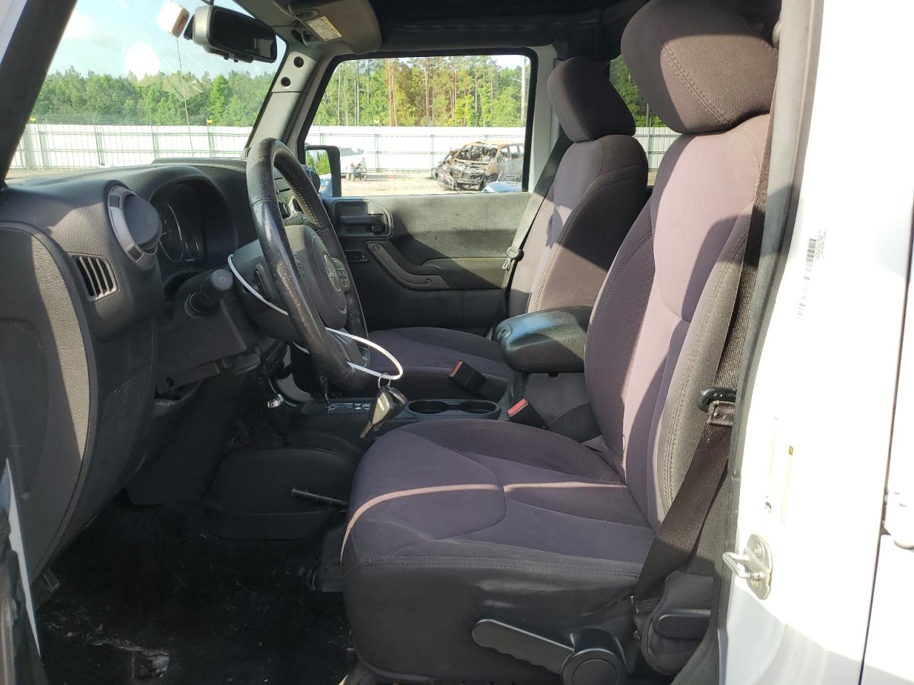 1C4BJWDG3DL660716 2013 Jeep Wrangler Unlimited Sport