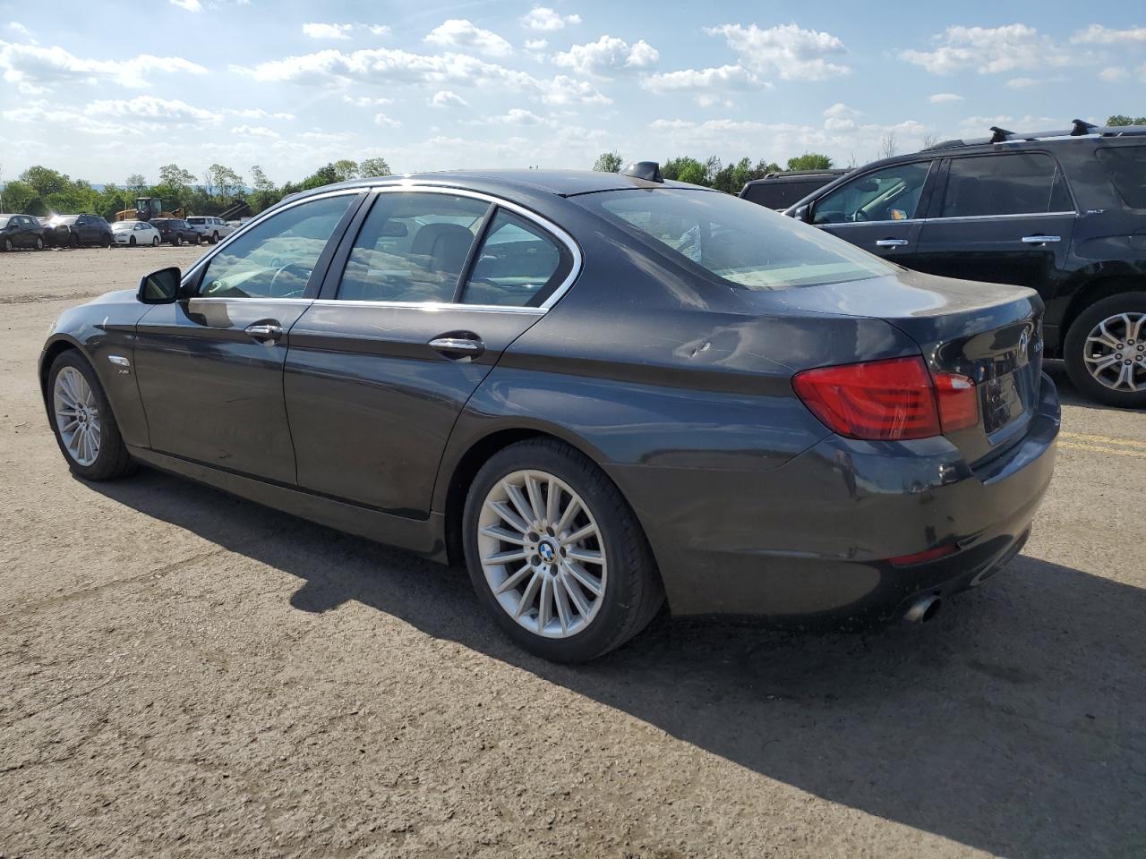 WBAFU7C55BC777724 2011 BMW 535 Xi