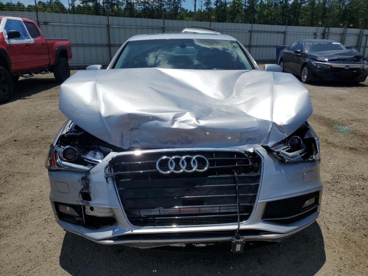 2015 Audi A4 Premium vin: WAUAFAFL9FN007984