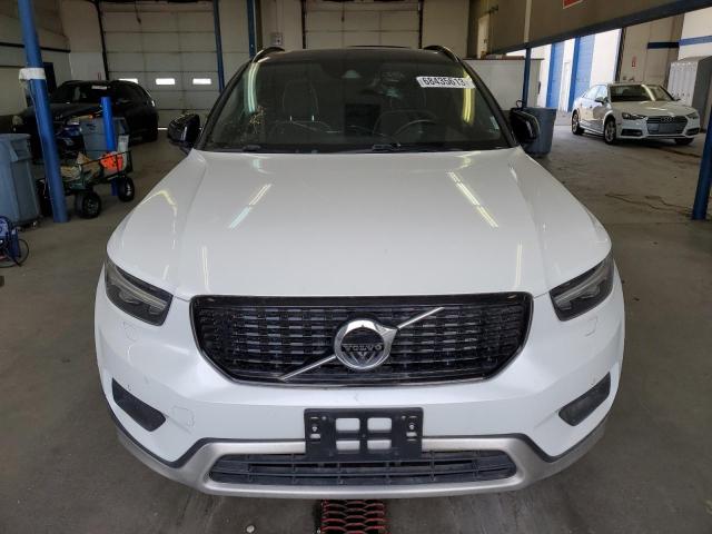 2020 Volvo Xc40 T5 R-Design VIN: YV4162UM9L2307734 Lot: 68435613