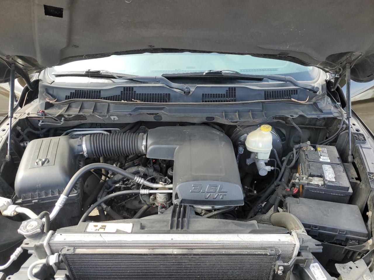 1C6RR6LG5ES203252 2014 Ram 1500 Slt