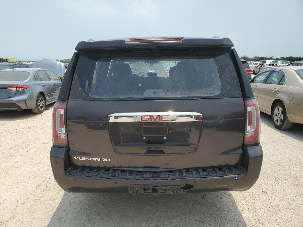 1GKS1HKJ3GR157378 2016 GMC Yukon Xl Denali