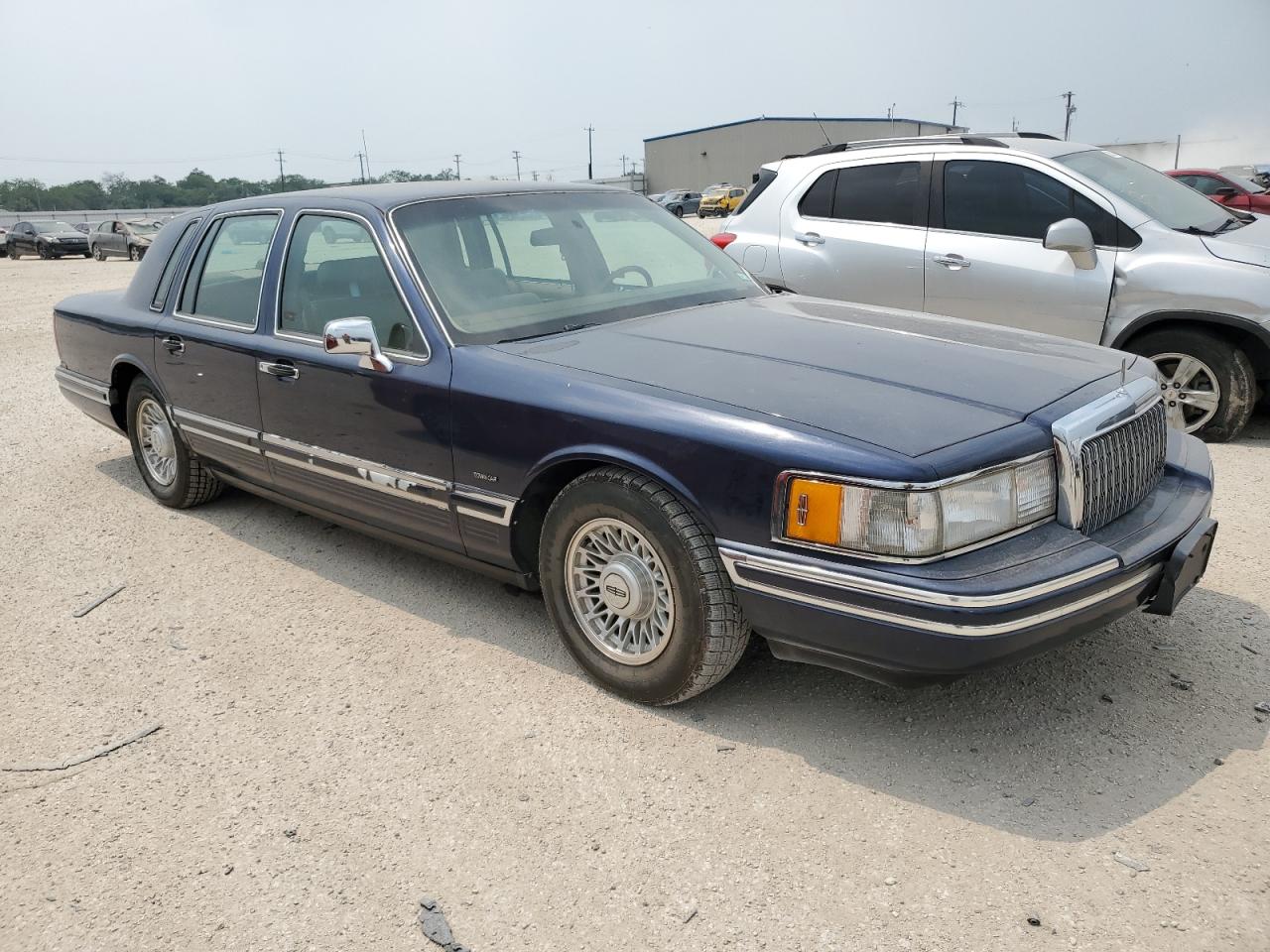 1LNLM82W7RY736347 1994 Lincoln Town Car Signature