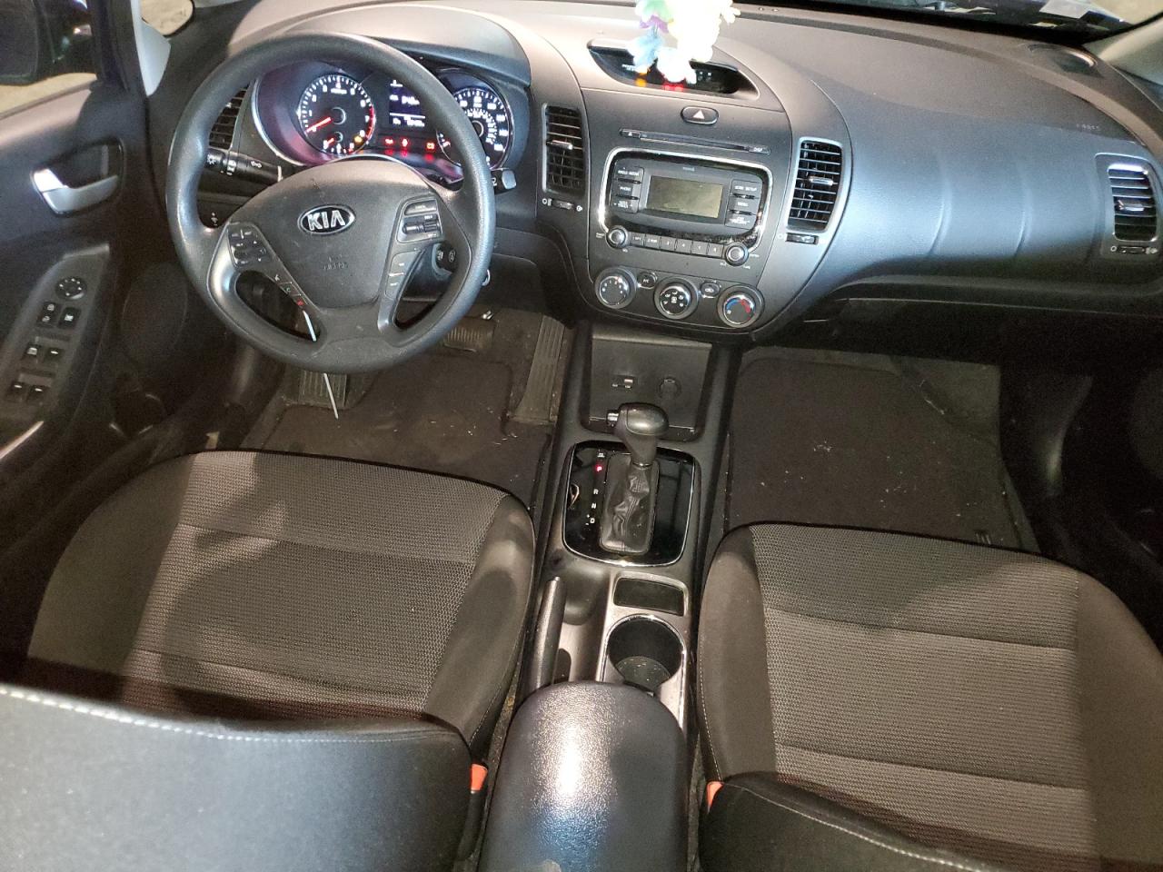 3KPFK4A70JE182346 2018 Kia Forte Lx