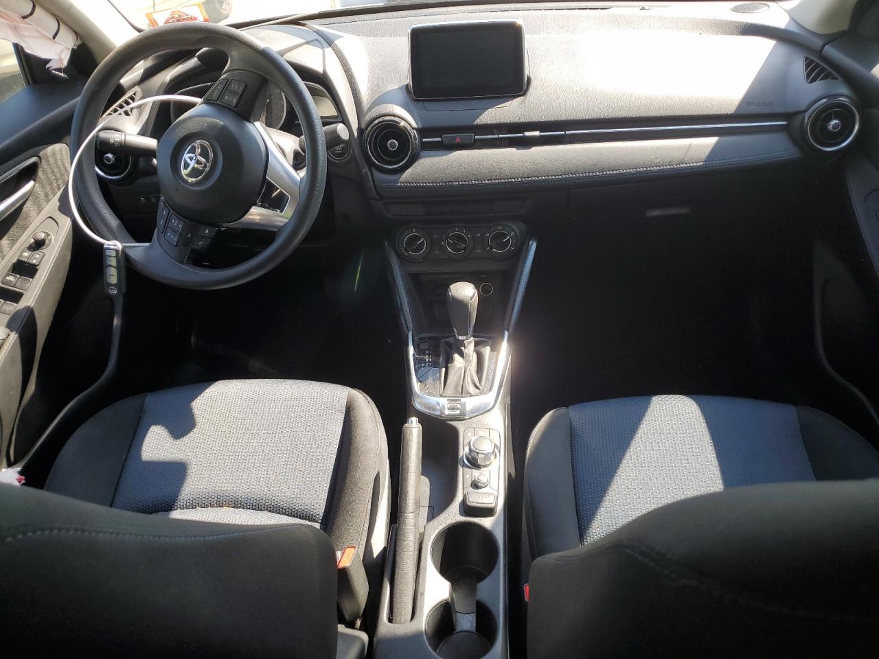 3MYDLBYV1HY159312 TOYOTA YARIS 2017
