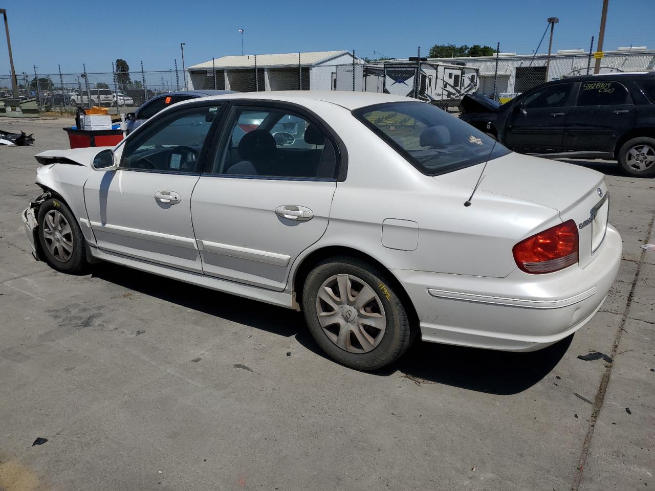 KMHWF25HX4A035188 2004 Hyundai Sonata Gl