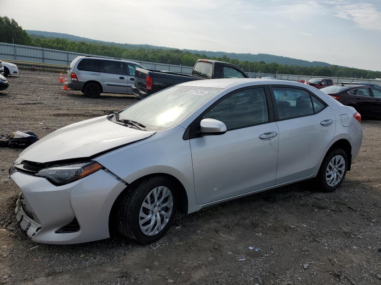 5YFBURHE7JP820990 2018 Toyota Corolla L