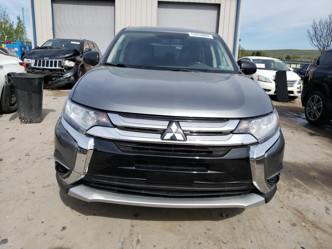 JA4AZ2A31HZ000640 2017 Mitsubishi Outlander Es