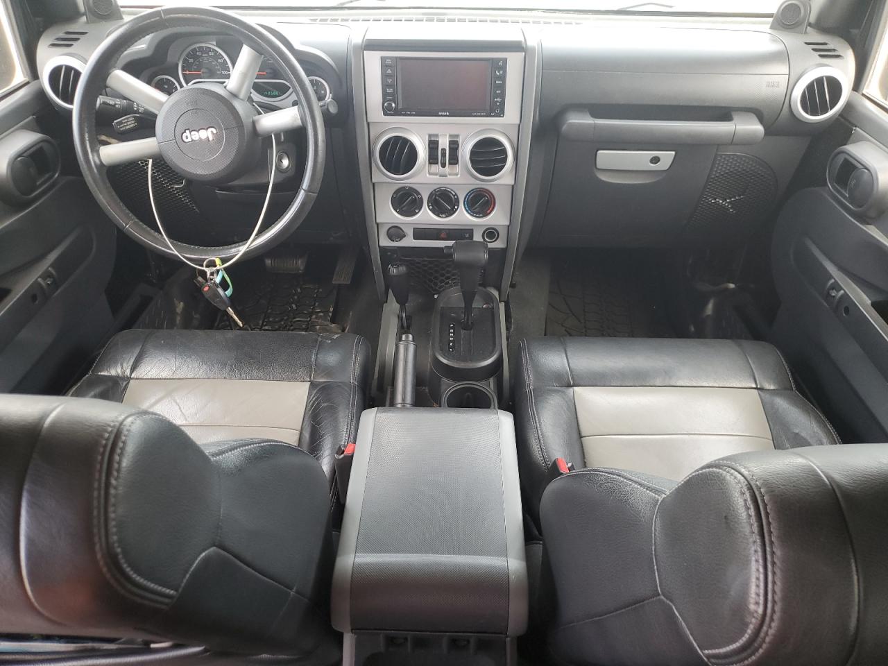 1J4GA59179L751686 2009 Jeep Wrangler Unlimited Sahara