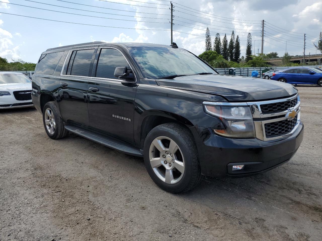 2017 Chevrolet Suburban C1500 Ls vin: 1GNSCGKC8HR331780