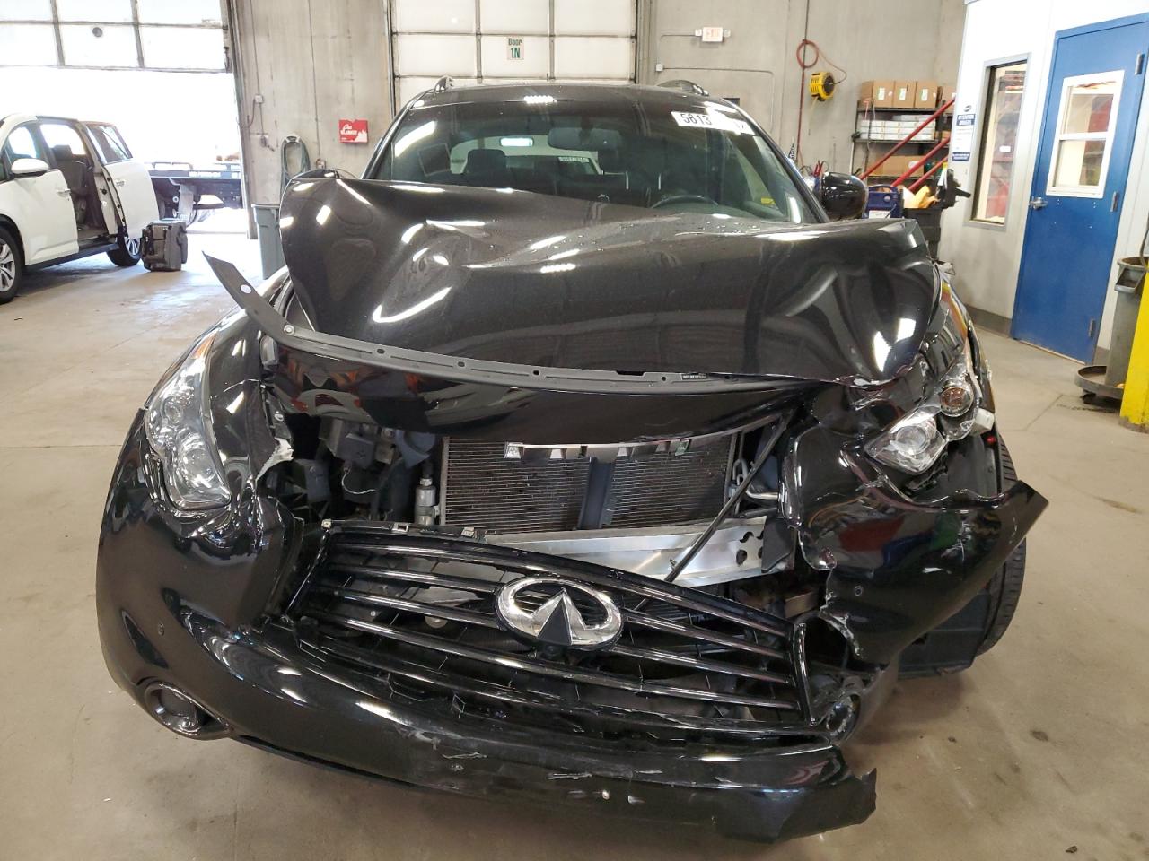 JN8CS1MW1GM752521 2016 Infiniti Qx70