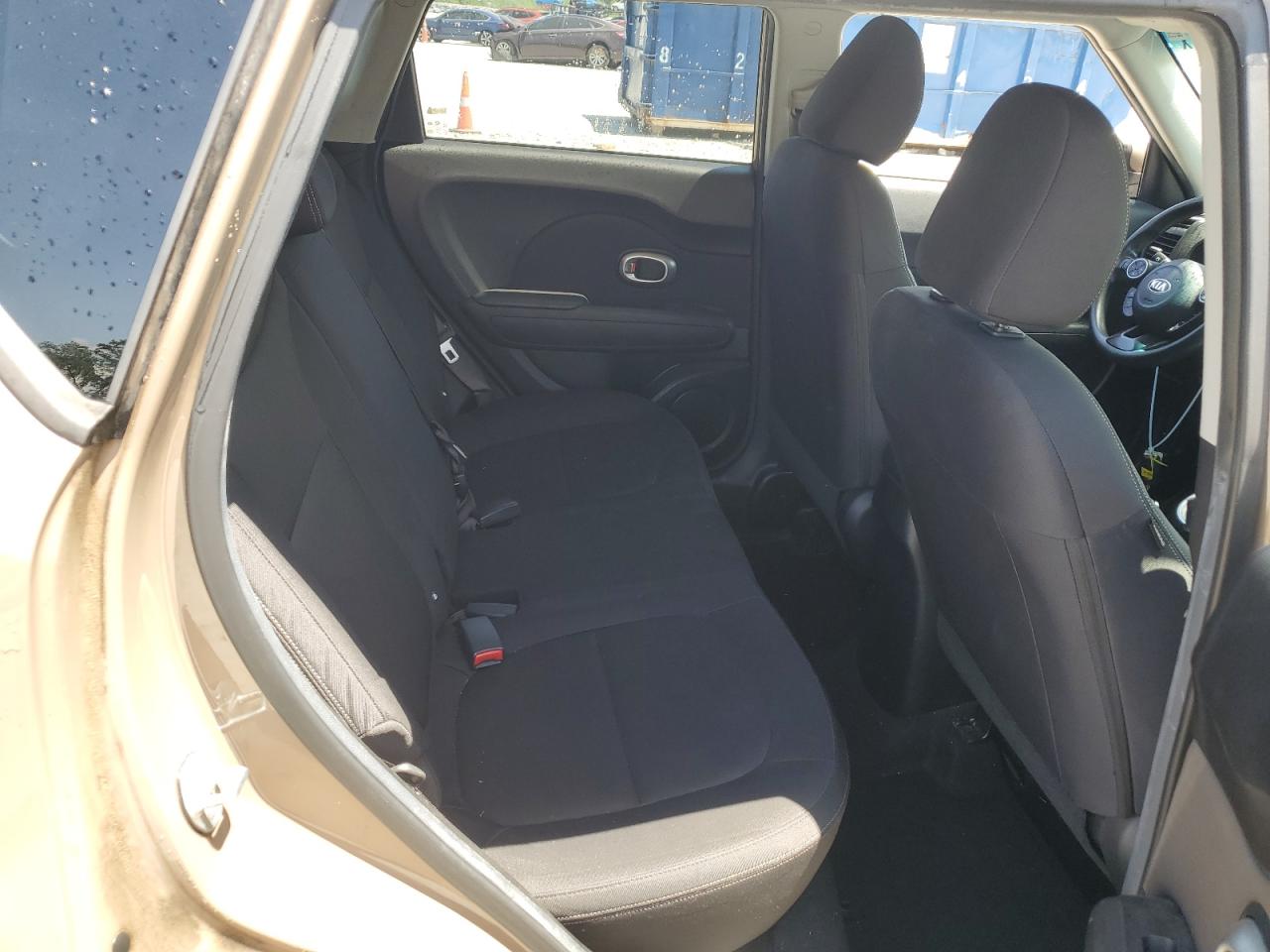 KNDJN2A23F7158933 2015 Kia Soul