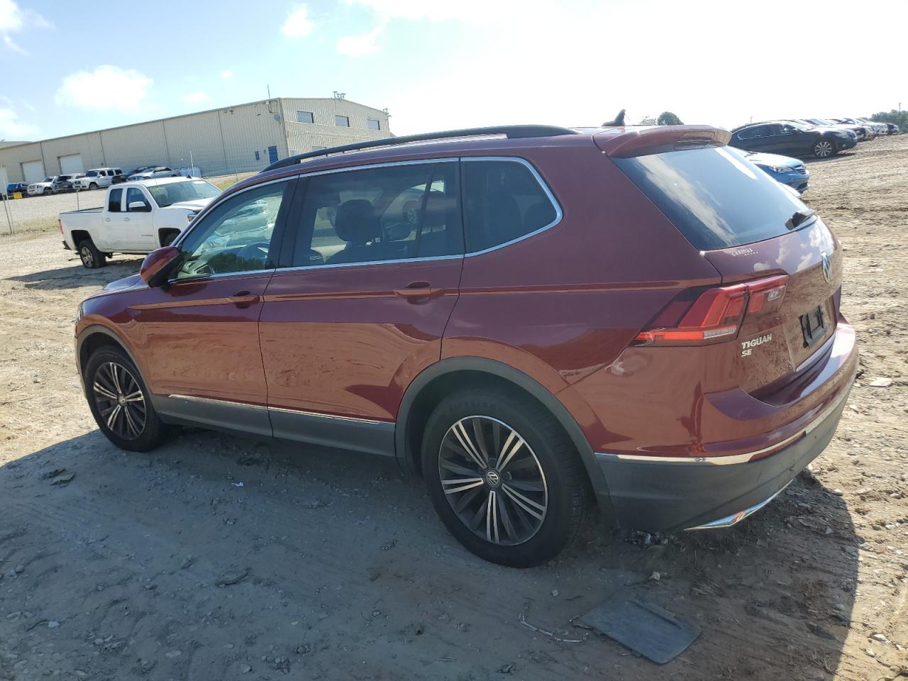 2018 Volkswagen Tiguan Se vin: 3VV3B7AX2JM044559