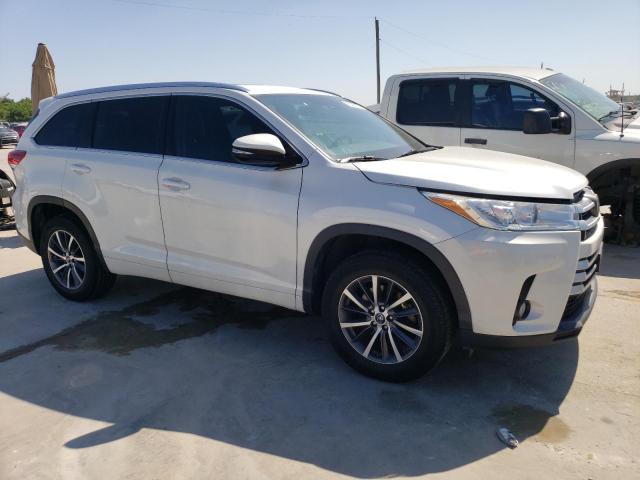 2018 Toyota Highlander Se VIN: 5TDKZRFH9JS246222 Lot: 55470074