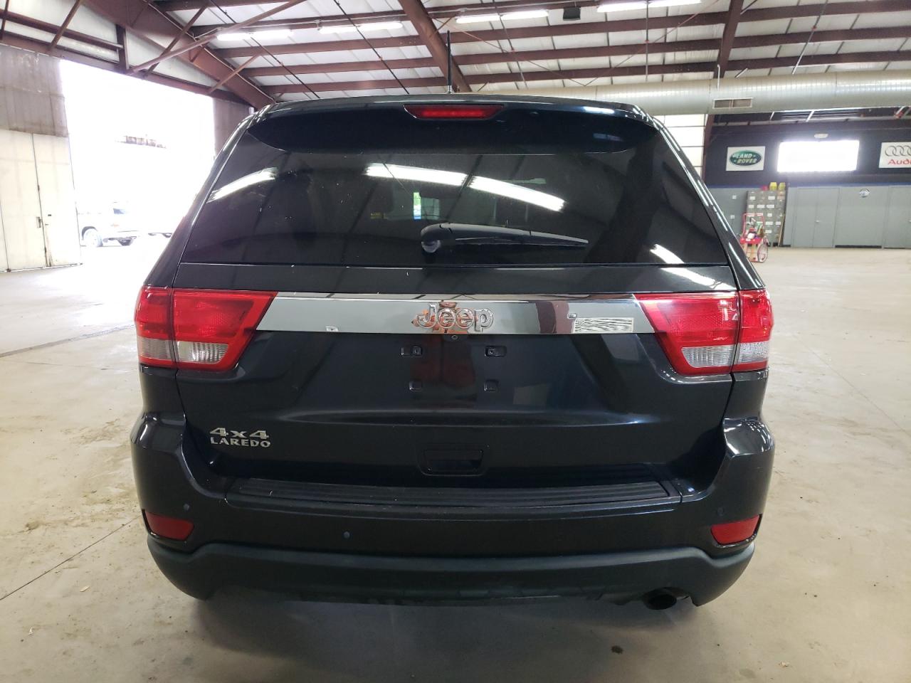 2013 Jeep Grand Cherokee Laredo vin: 1C4RJFAG9DC548375