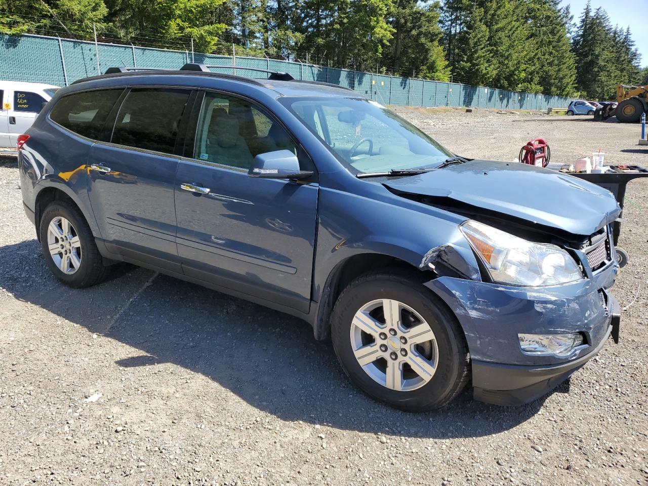 1GNKVGED7CJ275725 2012 Chevrolet Traverse Lt